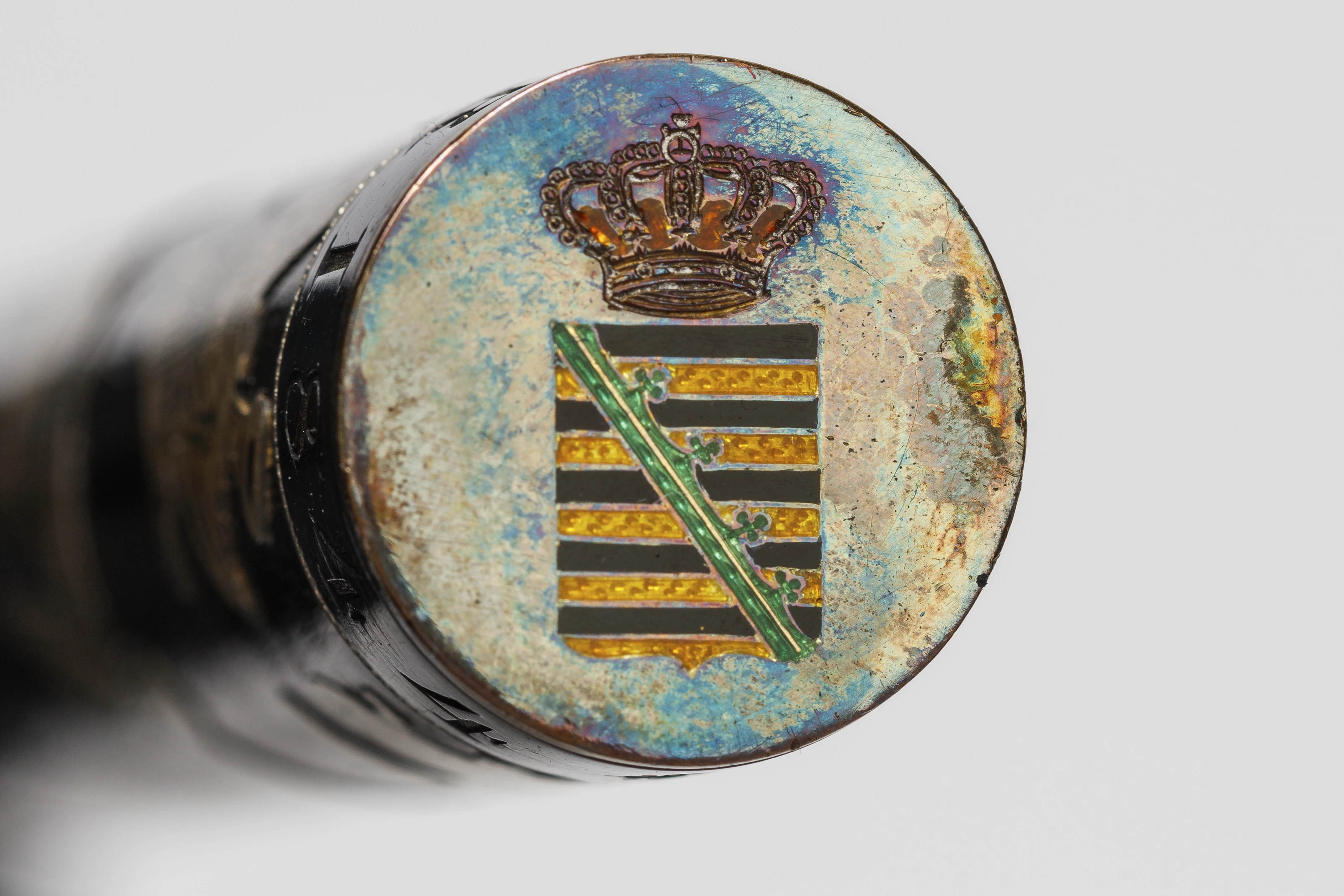 Detail: untere Kappe mit dem Wappen des Großherzogtums Sachsen-Weimar-Eisenach